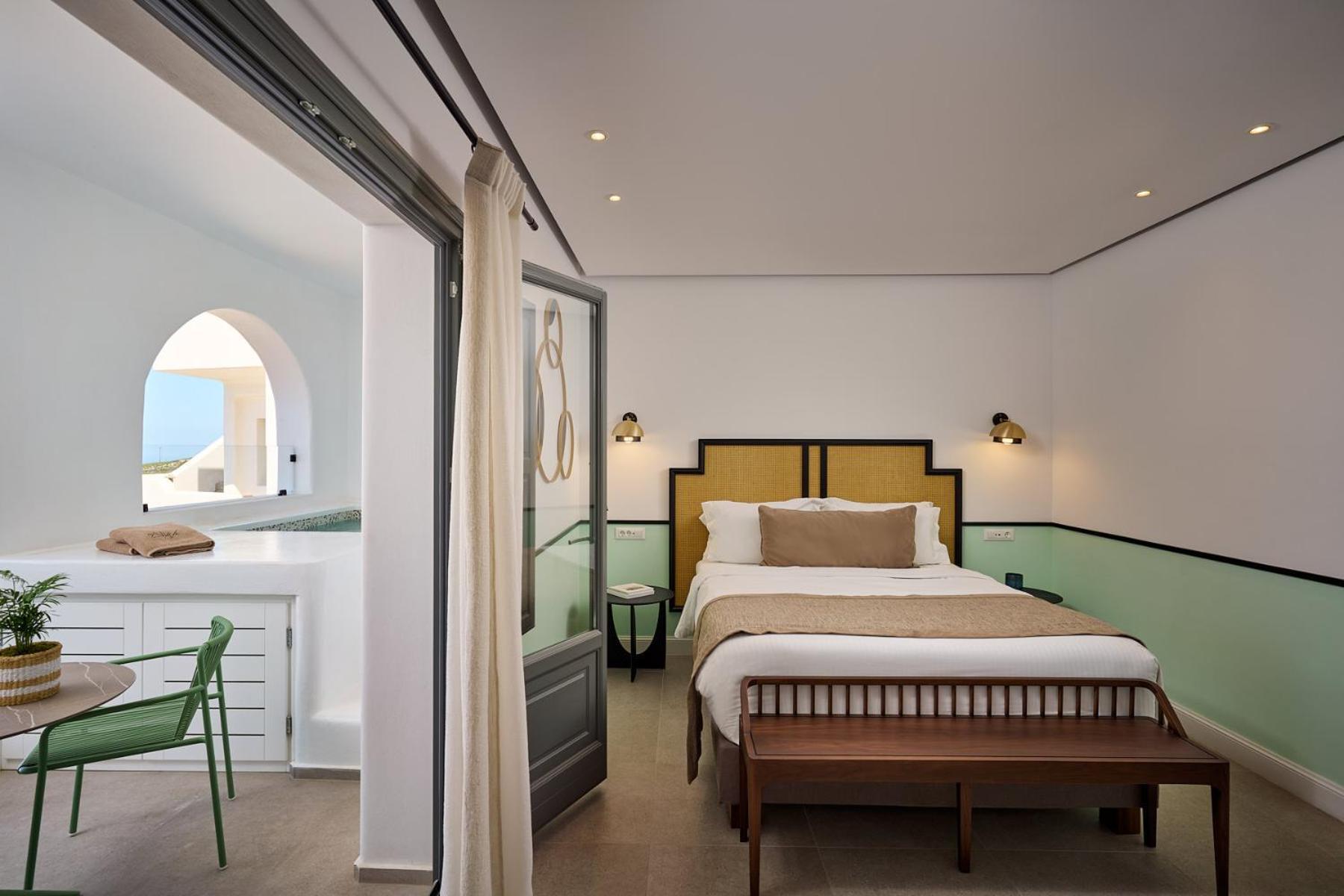 Alleys All-Suite Hotel & Spa Pýrgos الغرفة الصورة